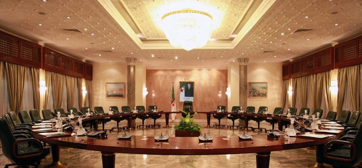 إجتماع مجلس الحكومة عرض وزير الصناعة الصيدلانية المتعلق بمشروع إنتاج اللقاح من طرف مجمع صيدال