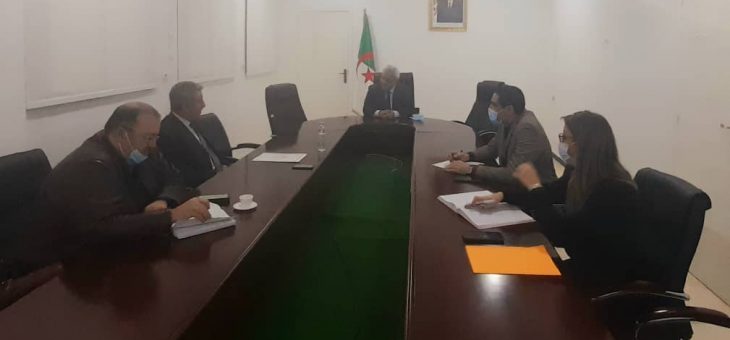 وزير الصناعة الصيدلانية يستقبل النقابة الوطنية الجزائرية للصيادلة الخواص…..والوزارة تتّخذ التدابير اللّازمة لضمان إتاحة المواد الصيدلانية.