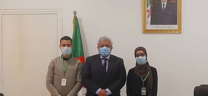 طلبة الصيدلة في ضيافة وزارة الصناعة الصيدلانية.