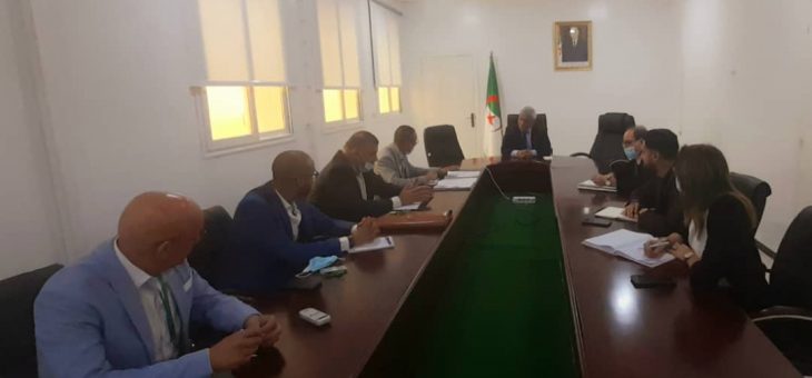 المضي نحو المصادقة على مواد البصريات الطبّية….وزير الصناعة الصيدلانية يستقبل نقابة مهنيي بصريات العيون