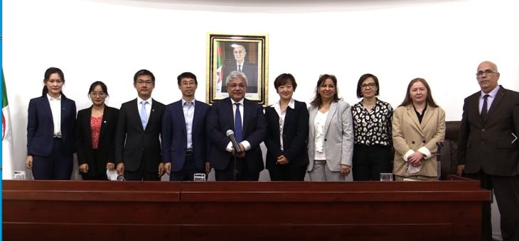 وزير الصناعة الصيدلانية يستقبل  وفدا من مختبرات سينوفاك…..وتوطين إنتاج اللقاحات وتنويع المنتجات المصنعة في صلب المحادثات.