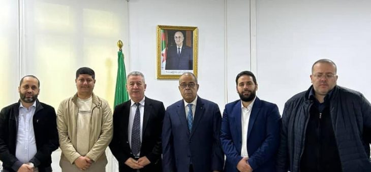 وزير الصناعة الصيدلانية يستقبل وفدا من المكتب الوطني للنقابة الوطنية الجزائرية للصيادلة الخواص