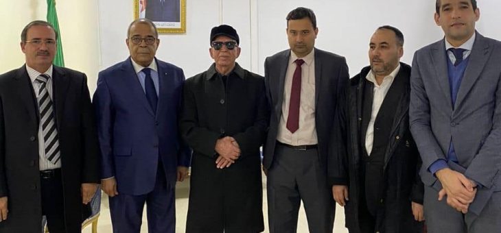 تسهيل الادماج المهني للأشخاص ذوي الإعاقة البصرية في صلب لقاء الوزير مع وفد المنظمة الوطنية للمكفوفين الجزائرية