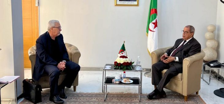 بحث سبل تطوير الصناعات الغذائية والتحويلية بين وزير الصناعة والإنتاج الصيدلاني ورئيس جمعية منتجي المنتجين الجزائريين للمشروبات “APAB”